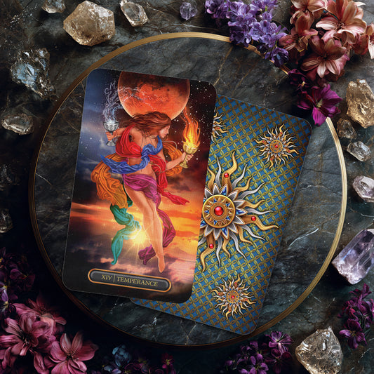 Gilded Tarot Royale Deck: 78 Tarot Cards & Guidebook