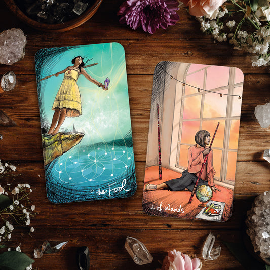 Pocket Light Seer's Tarot: Beautiful tarot cards in a Tin Box & Guidebook