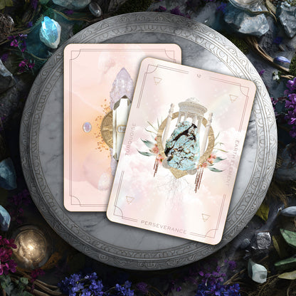 Astral Realms Crystal Oracle : A Gorgeous 33 Oracle Card Deck & Guidebook