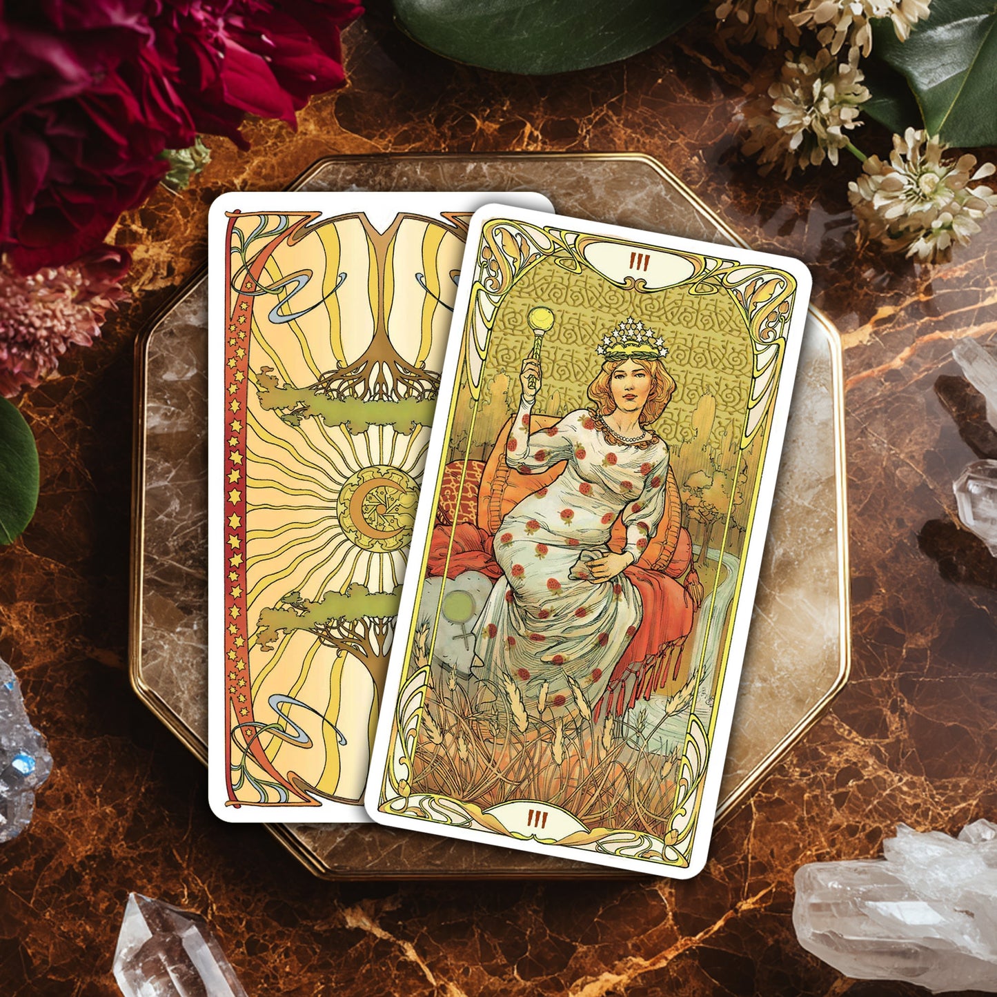 Golden Art Nouveau Tarot: 78 Tarot Cards & Guide Booklet
