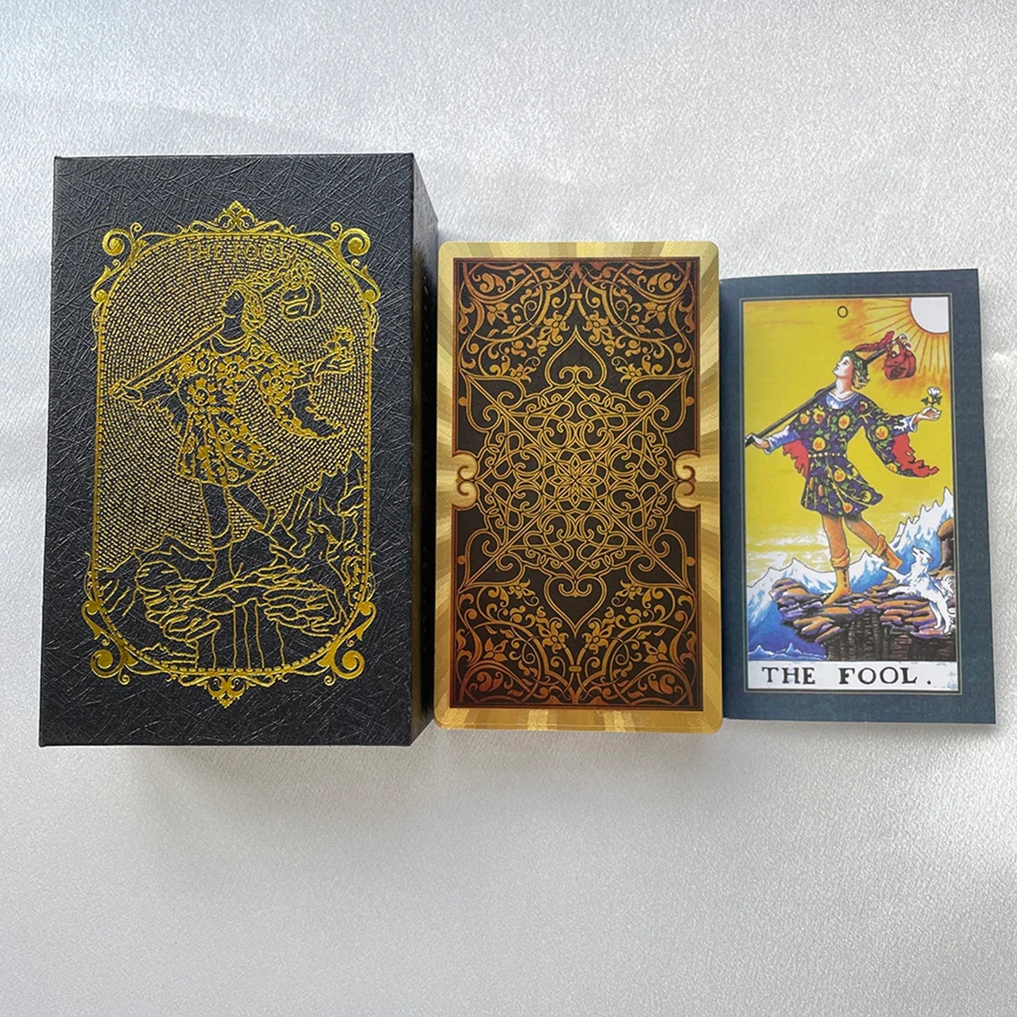 Gold Foil Tarot Cards: 78 tarot card deck & guidebook