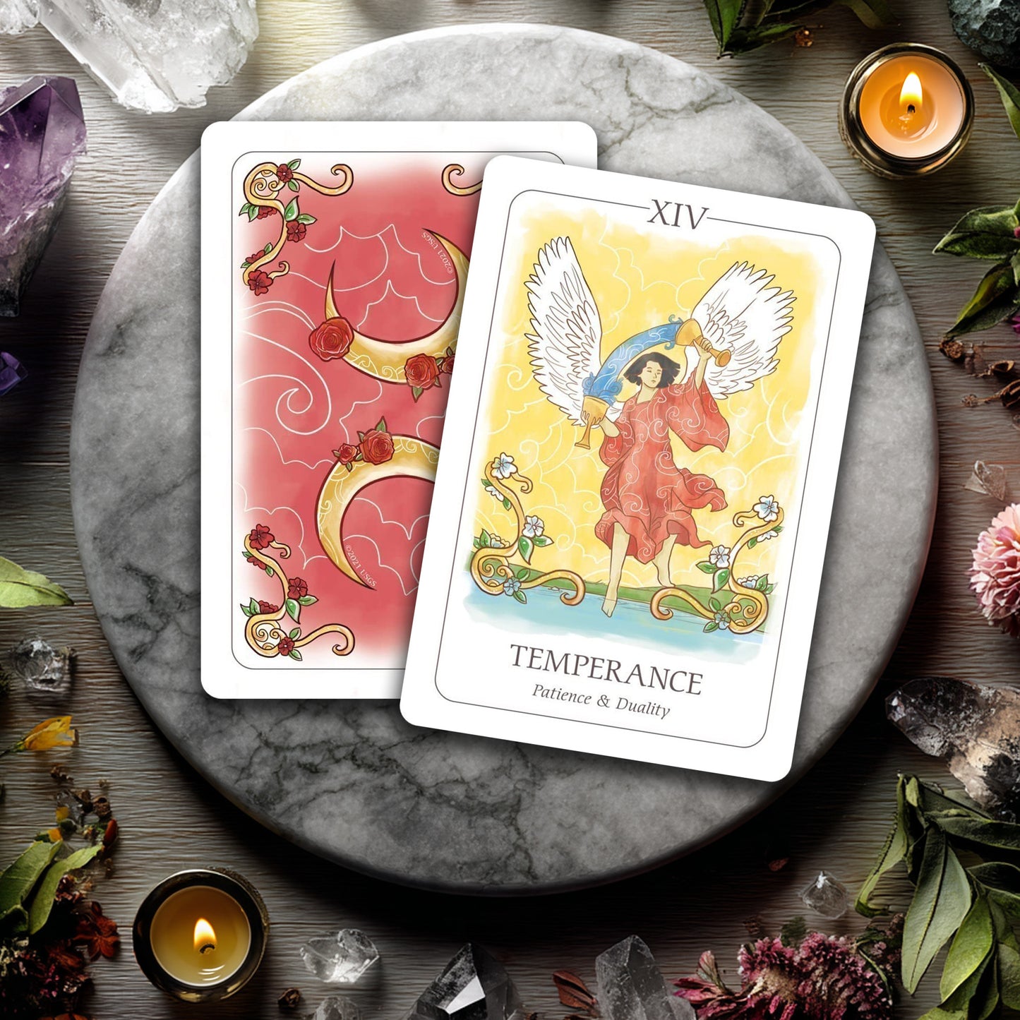 Simplicity Tarot: Diverse Deck with Gold Edges & Keywords on the Cards