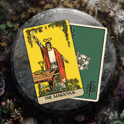 Smith-Waite Tarot Deck Borderless Edition: 78 Tarot Cards & instructions booklet