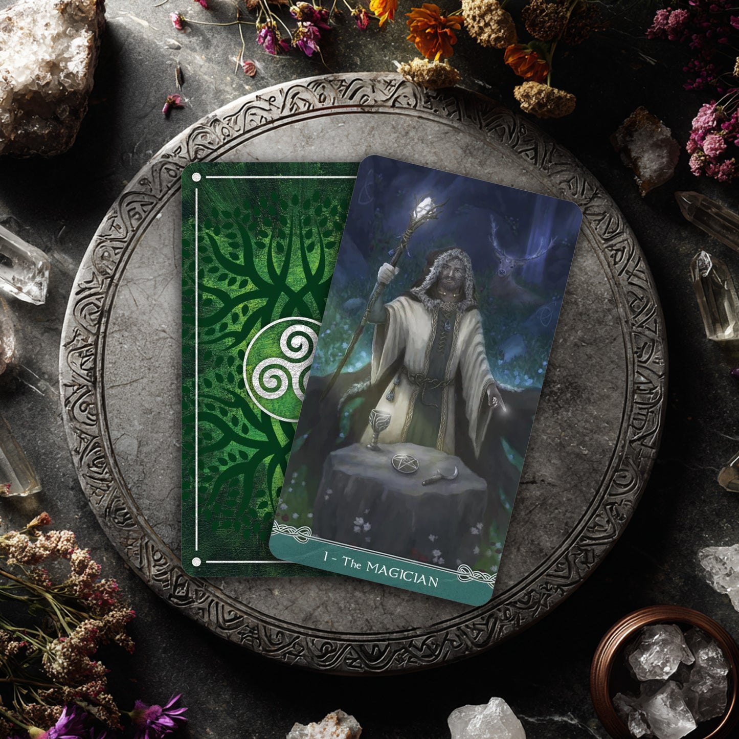 Universal Celtic Tarot Deck: 78 Tarot Cards & Guidebook